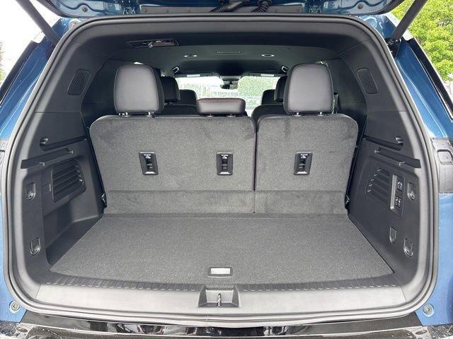 new 2026 Chevrolet Traverse car, priced at $55,512