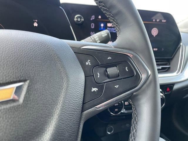 used 2025 Chevrolet Trax car, priced at $19,914