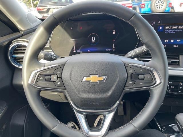 used 2025 Chevrolet Trax car, priced at $19,914