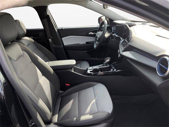 used 2025 Chevrolet Trax car, priced at $19,914
