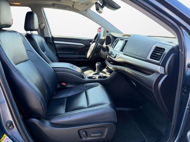 used 2018 Toyota Highlander car, priced at $25,306