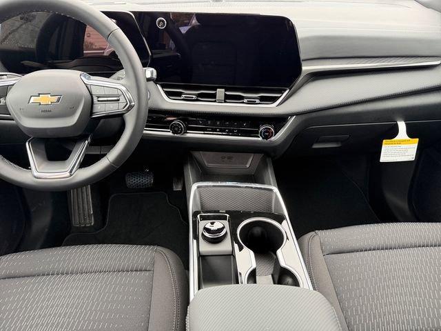 new 2026 Chevrolet Equinox car, priced at $28,462