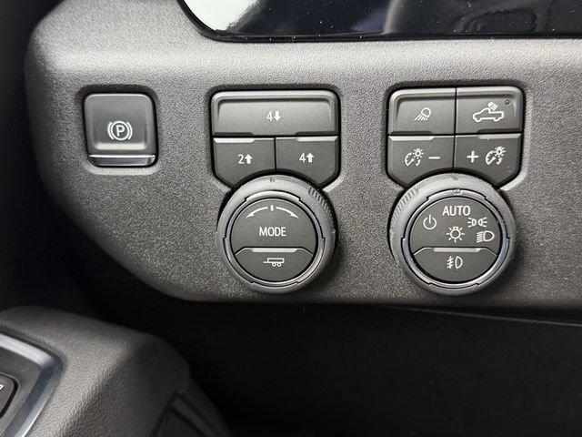 new 2026 Chevrolet Silverado 3500 car, priced at $67,912