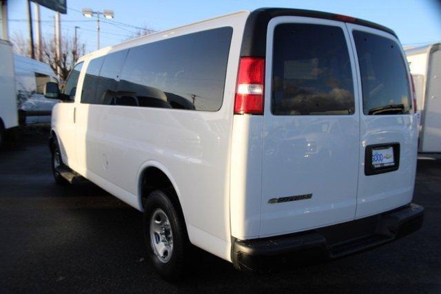 2022 Summit White Chevrolet Express 3500