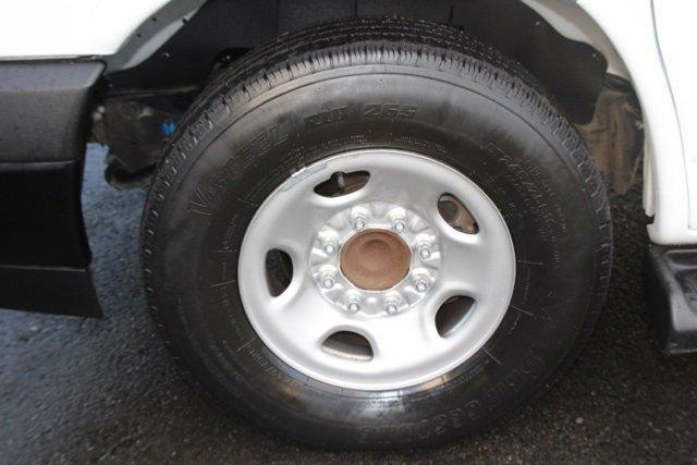 2022 Summit White Chevrolet Express 3500