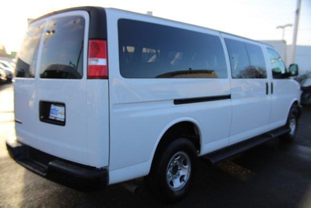 2022 Summit White Chevrolet Express 3500