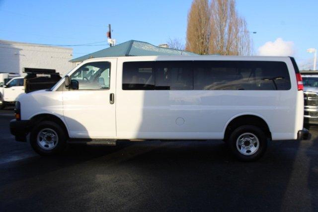 2022 Summit White Chevrolet Express 3500