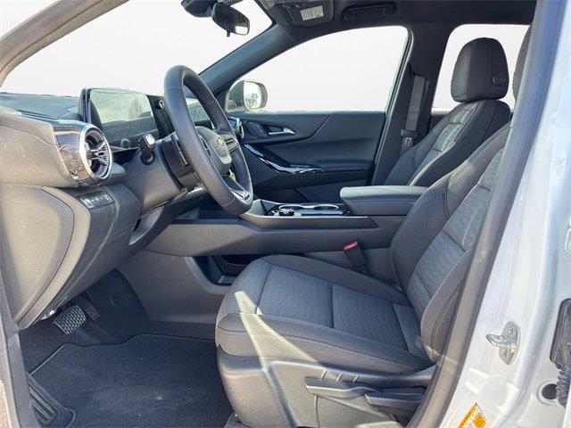 new 2026 Chevrolet Equinox car, priced at $28,162