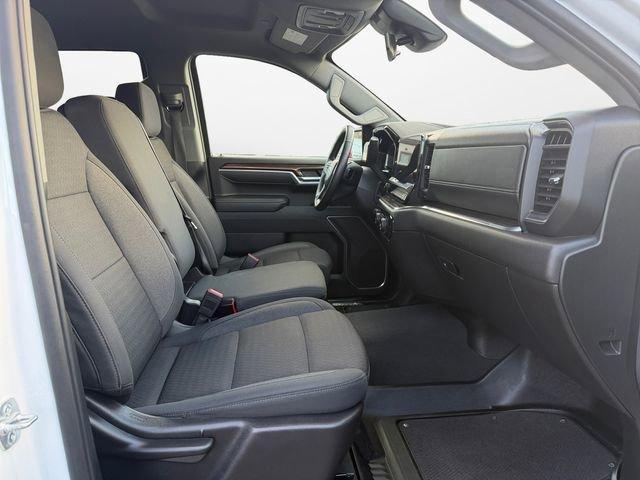 used 2025 Chevrolet Silverado 1500 car, priced at $43,018