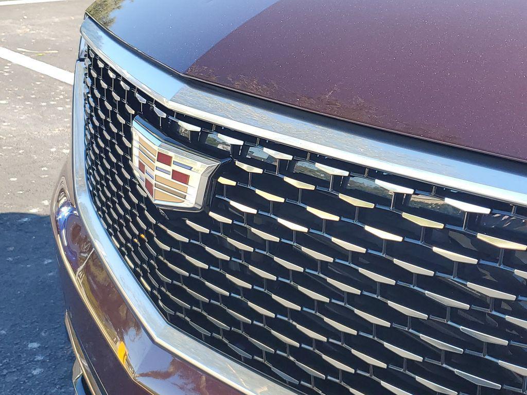 used 2022 Cadillac XT6 car, priced at $38,954