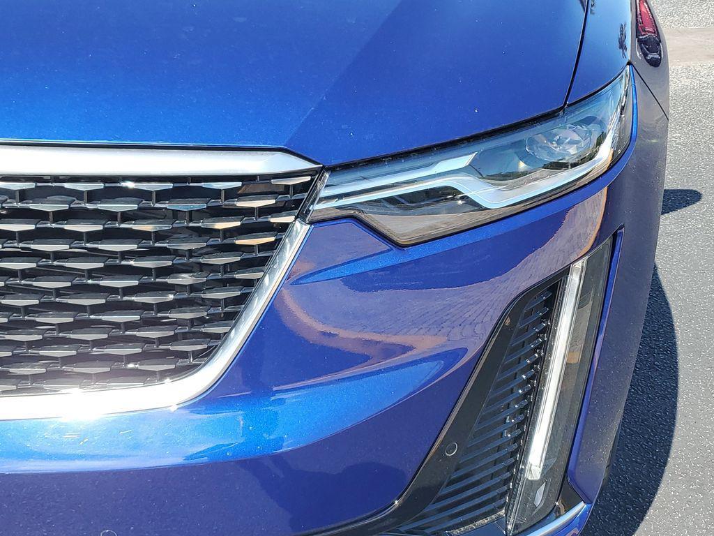used 2024 Cadillac XT6 car, priced at $46,432