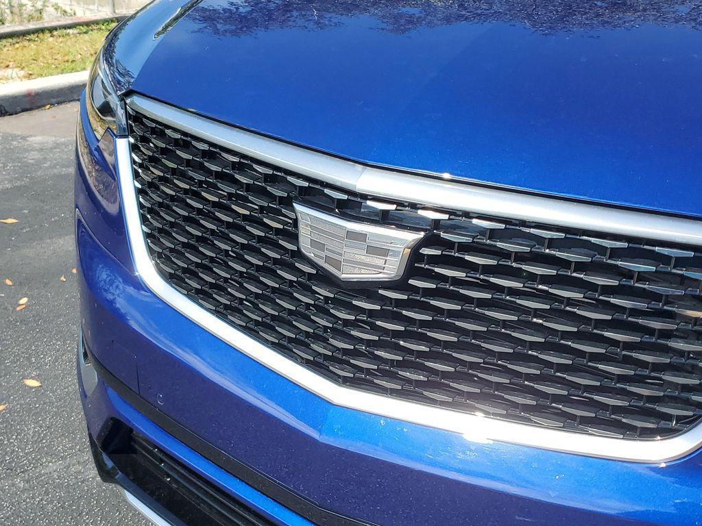 used 2024 Cadillac XT6 car, priced at $46,432