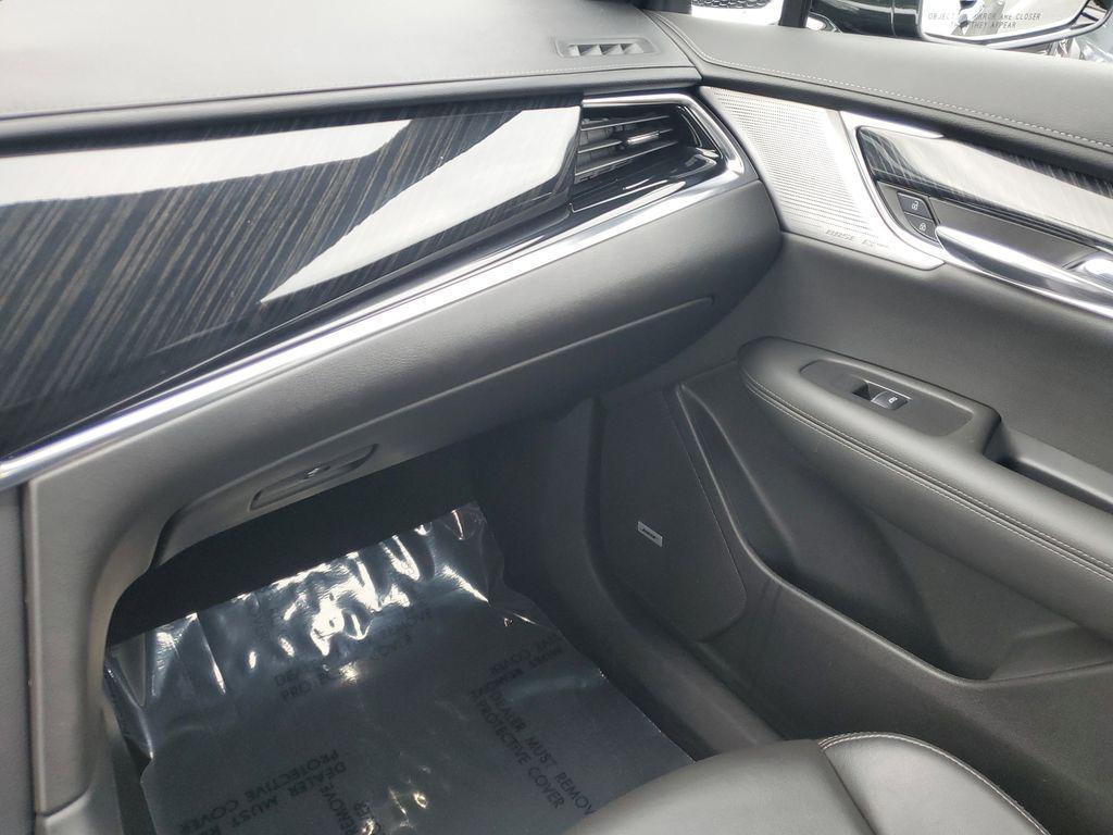 used 2021 Cadillac XT6 car, priced at $29,431