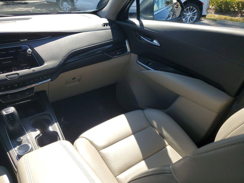 used 2019 Cadillac XT4 car, priced at $18,954