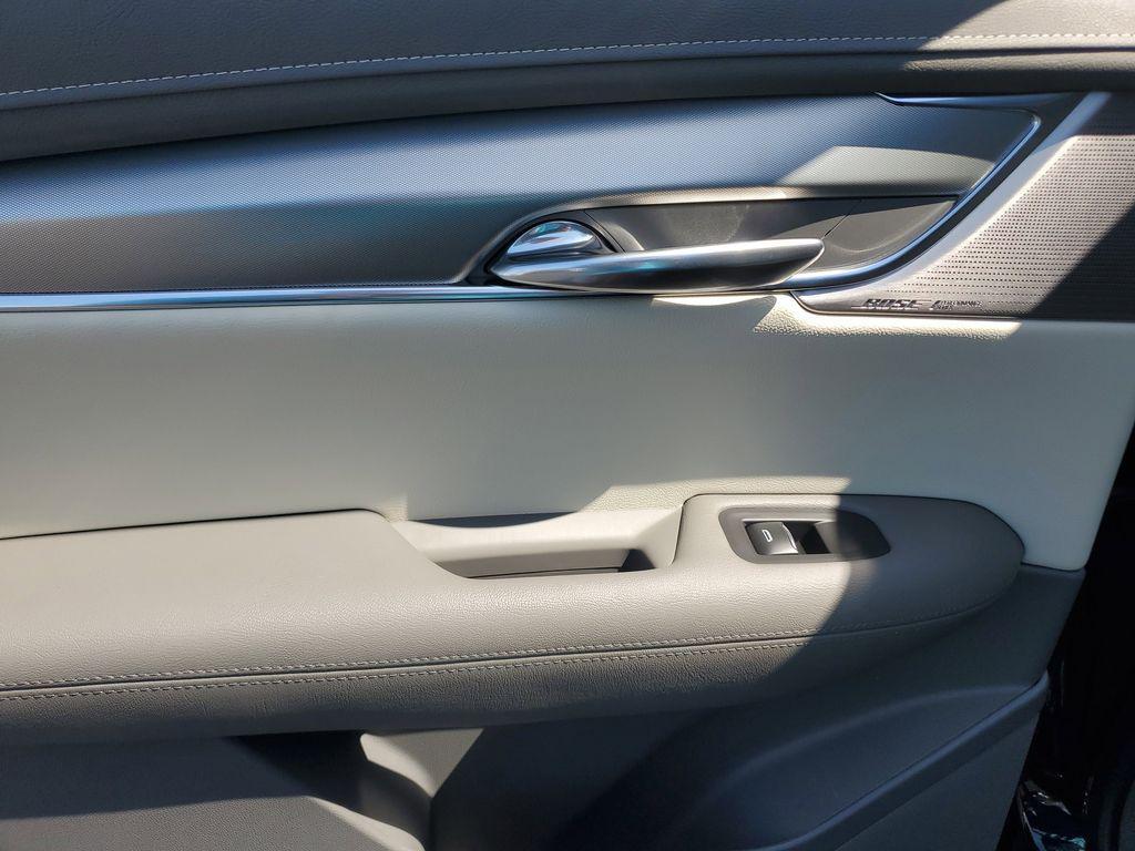 used 2021 Cadillac XT5 car, priced at $26,954