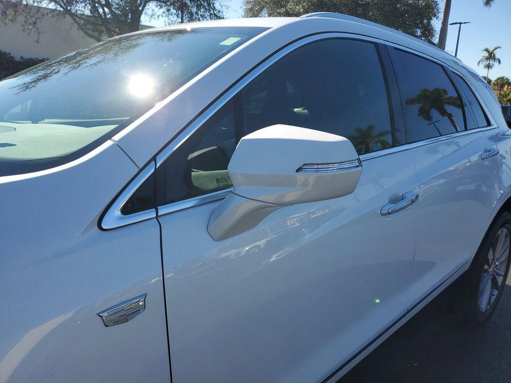 used 2025 Cadillac XT5 car, priced at $40,543