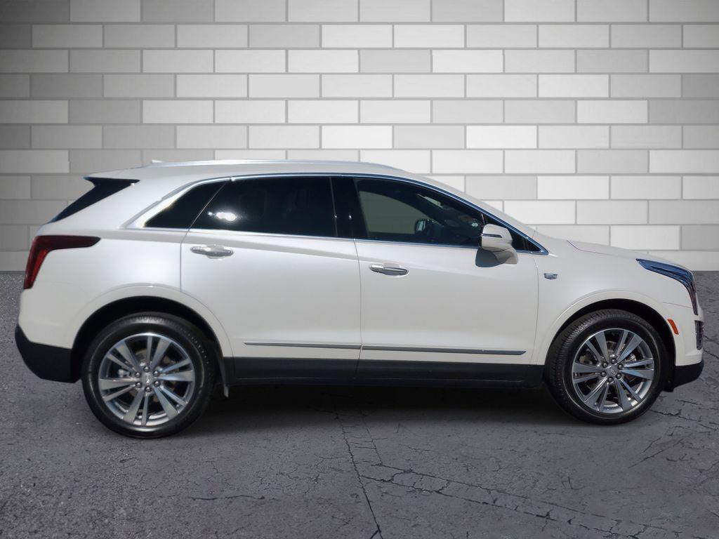 used 2025 Cadillac XT5 car, priced at $40,543