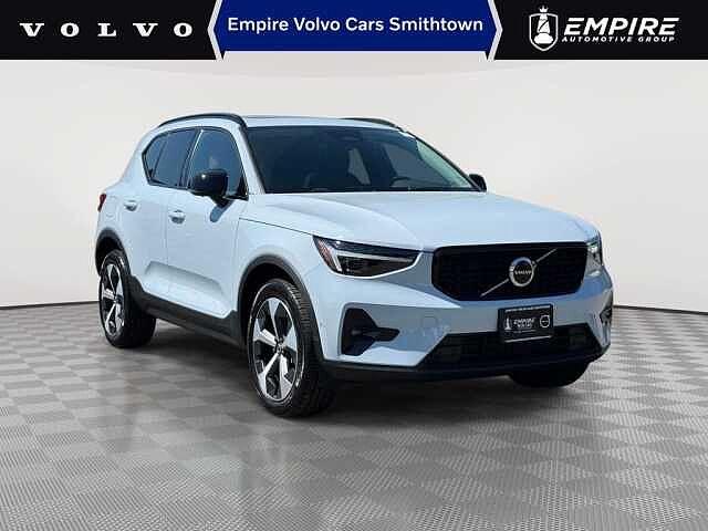 used 2026 Volvo XC40 car, priced at $45,675