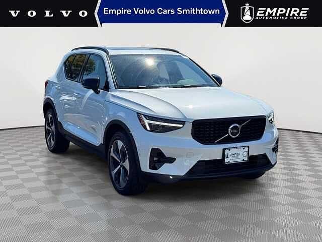 used 2023 Volvo XC40 car, priced at $34,425
