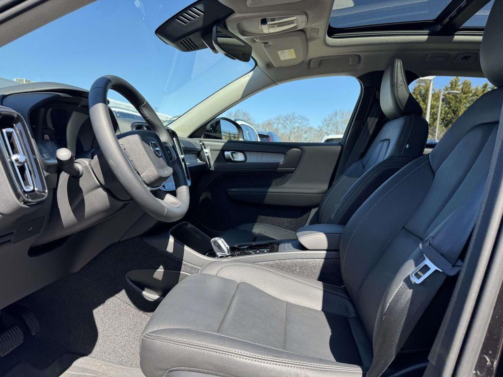 used 2026 Volvo XC40 car, priced at $44,500