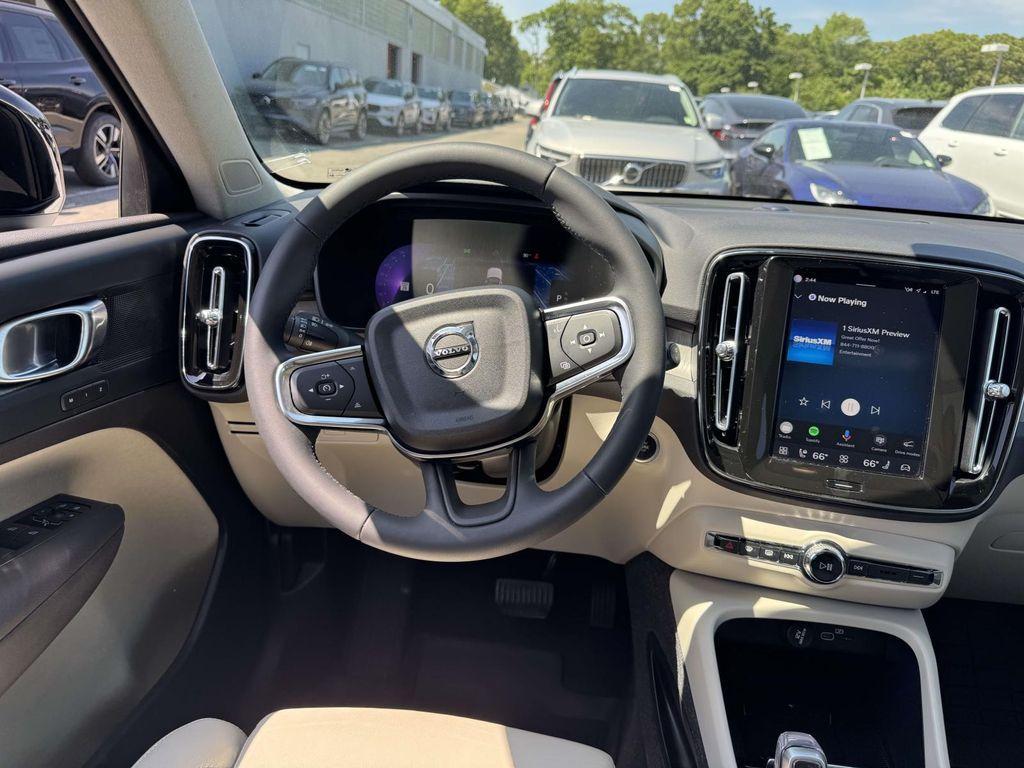 used 2023 Volvo XC40 car, priced at $28,675