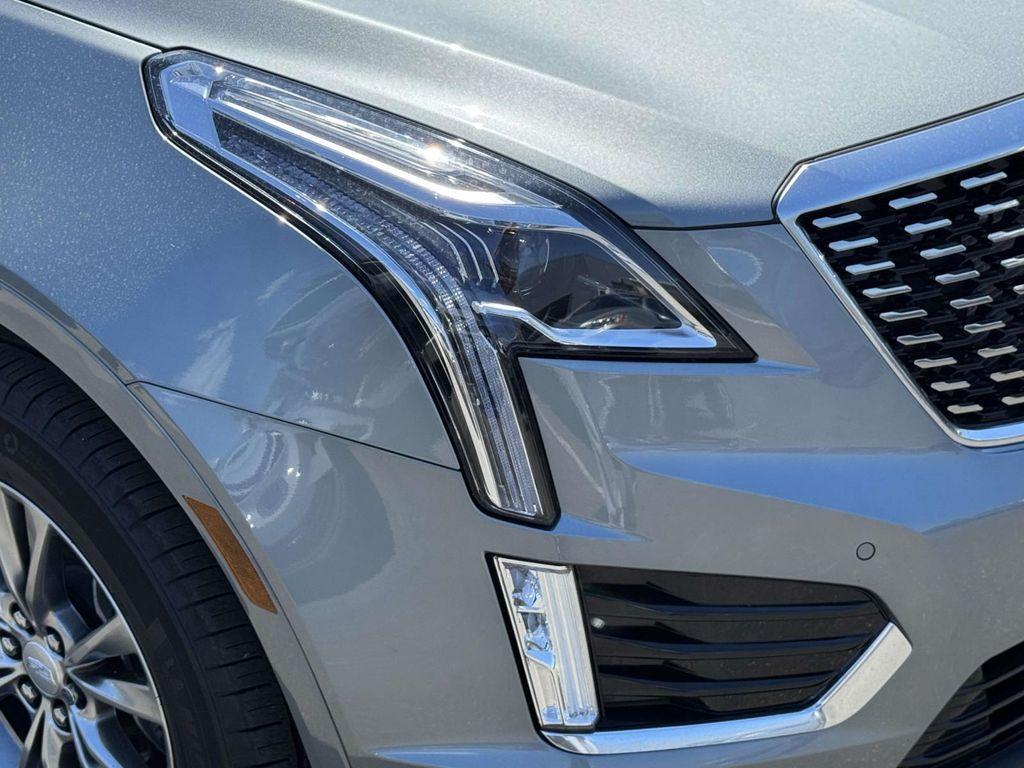 used 2023 Cadillac XT5 car, priced at $33,000