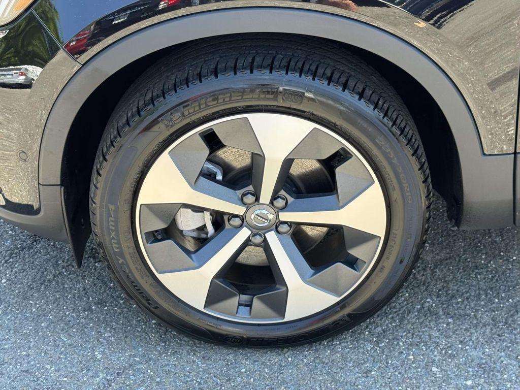 used 2026 Volvo XC40 car, priced at $44,675