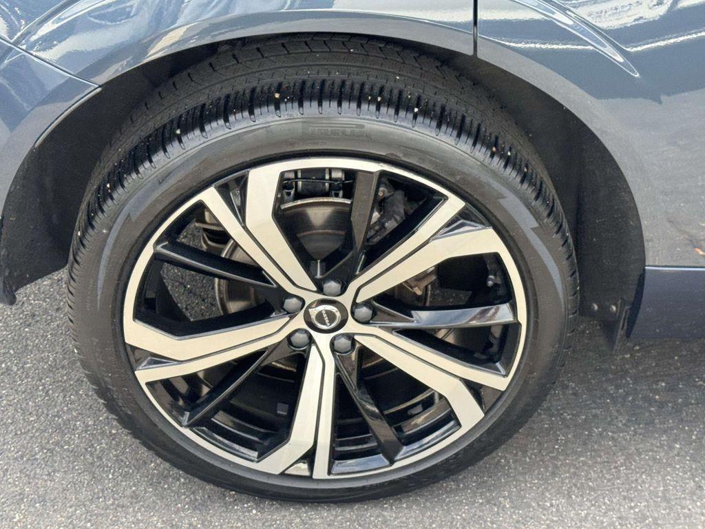 used 2024 Volvo XC60 car, priced at $43,175