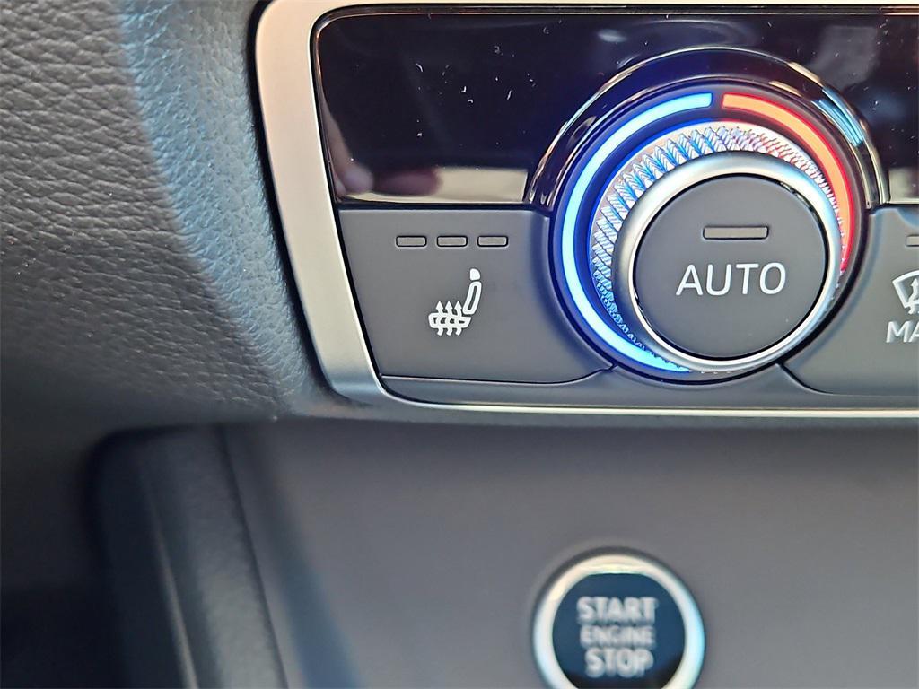 new 2025 Audi Q3 car, priced at $42,298