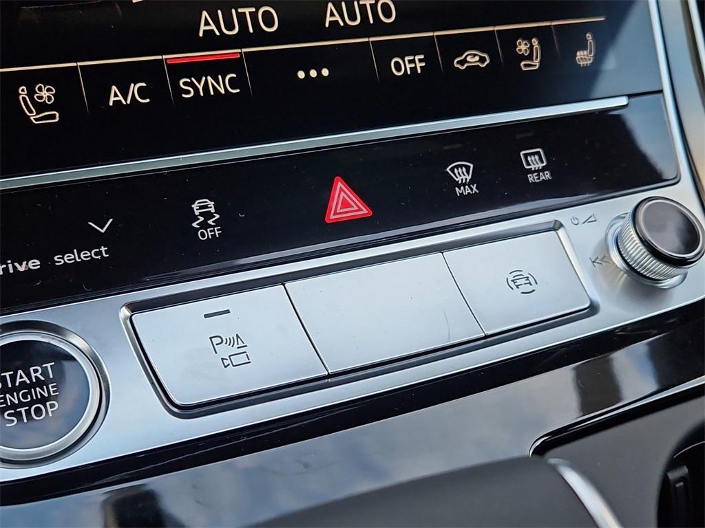 new 2026 Audi Q7 car, priced at $72,806