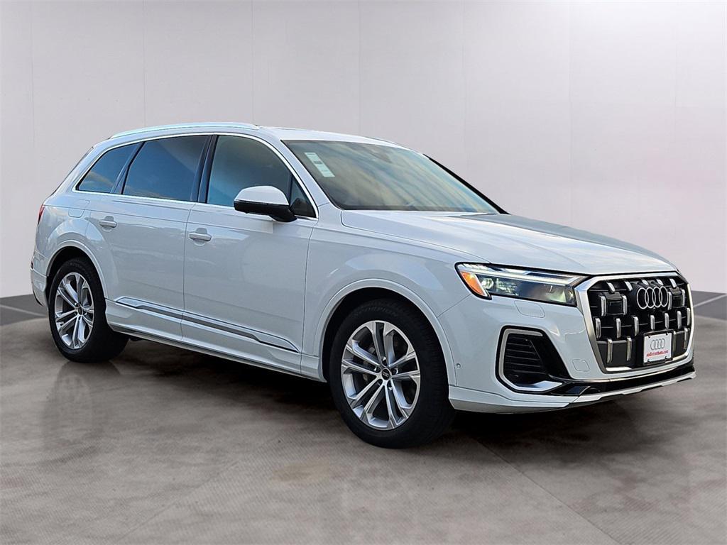 new 2026 Audi Q7 car, priced at $72,806