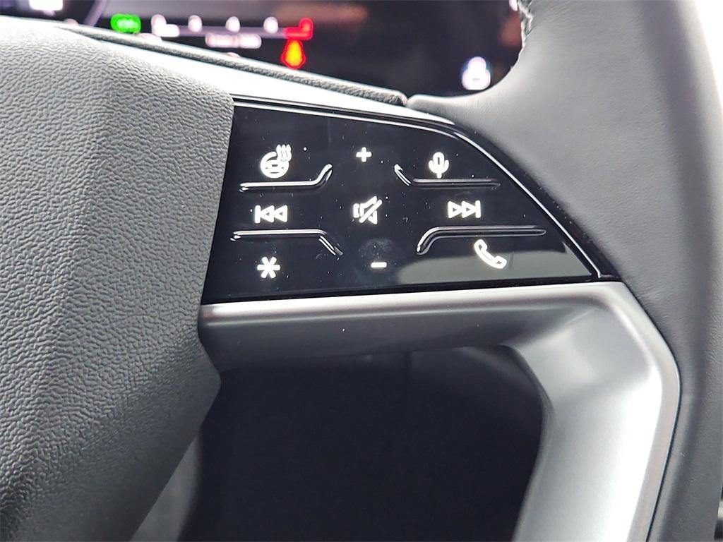 new 2025 Audi Q5 car, priced at $61,613