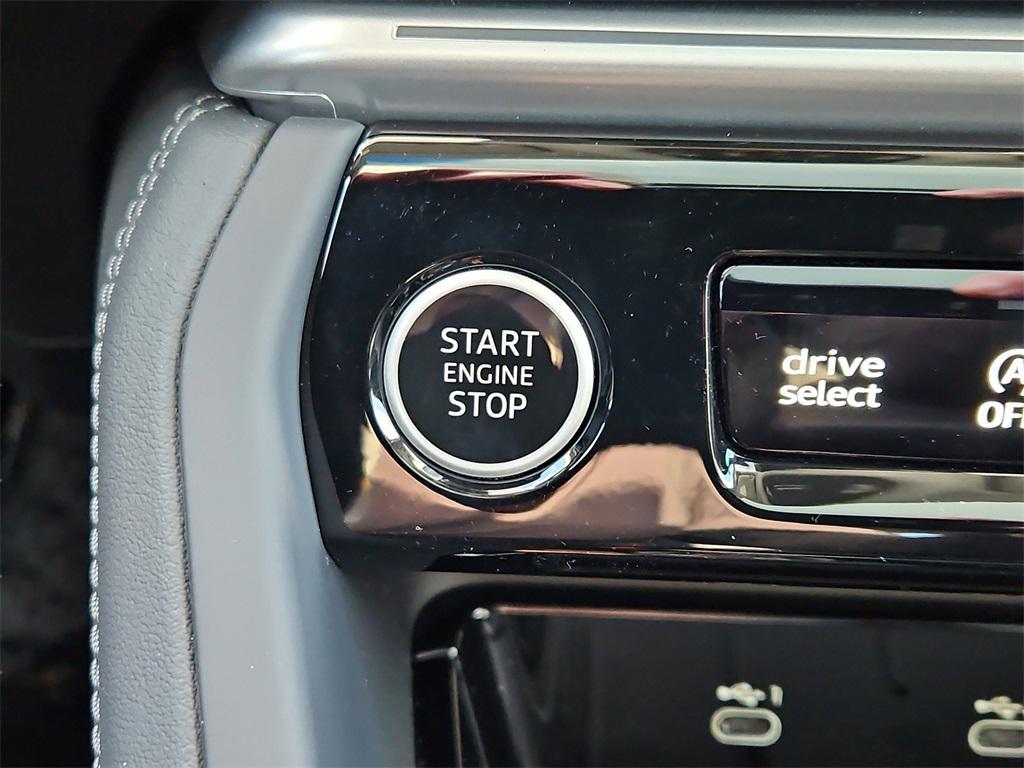 new 2025 Audi Q5 car, priced at $58,973