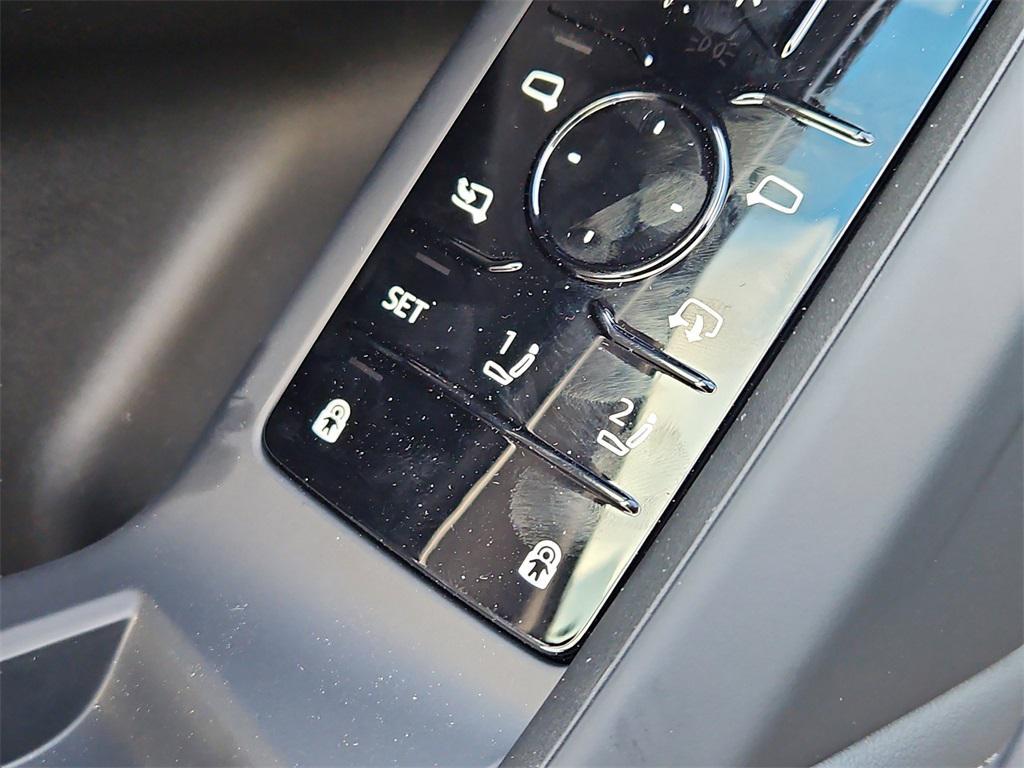 new 2025 Audi Q5 car, priced at $59,596