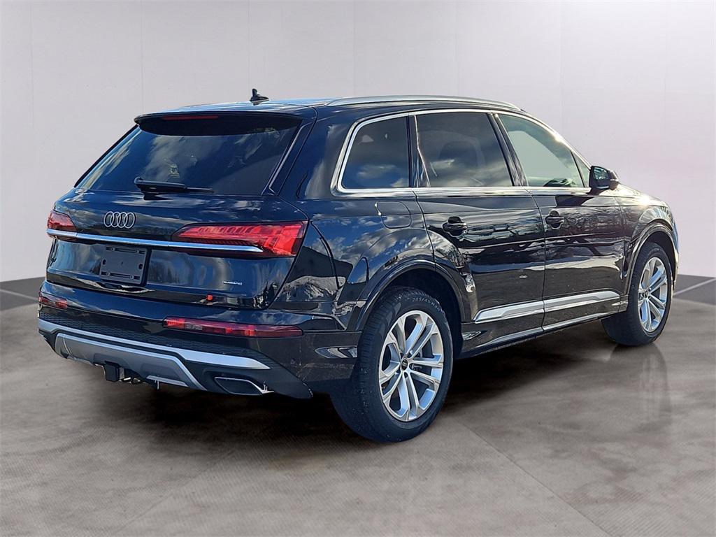 new 2026 Audi Q7 car, priced at $69,445