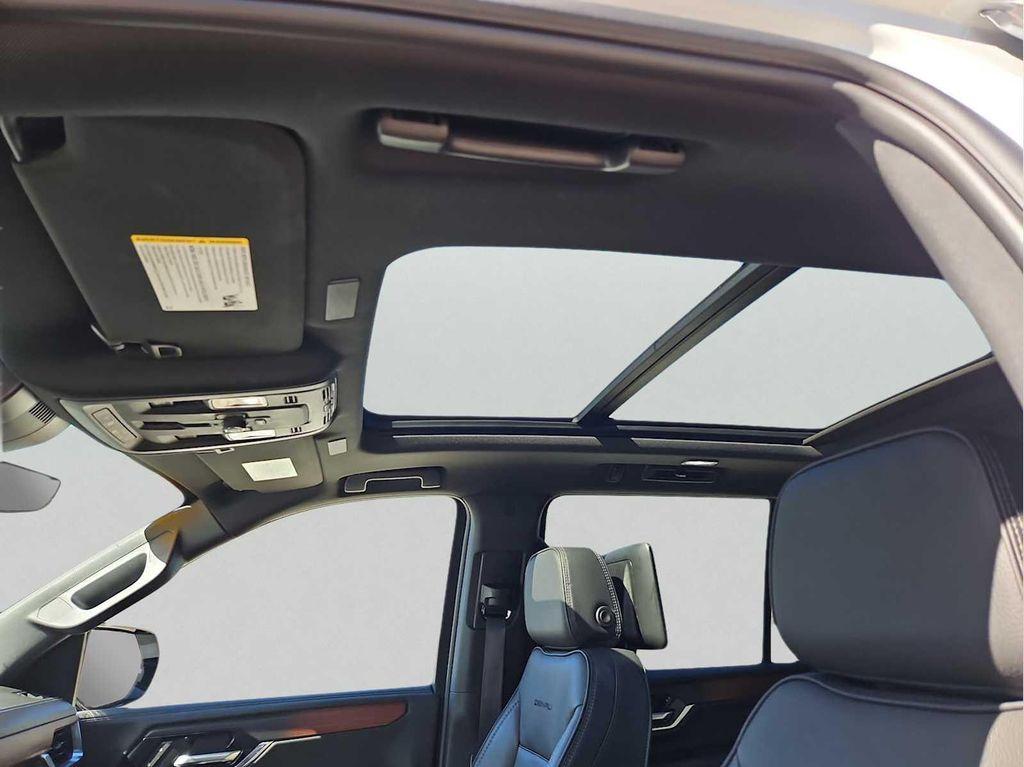 used 2025 GMC Yukon XL car, priced at $84,586