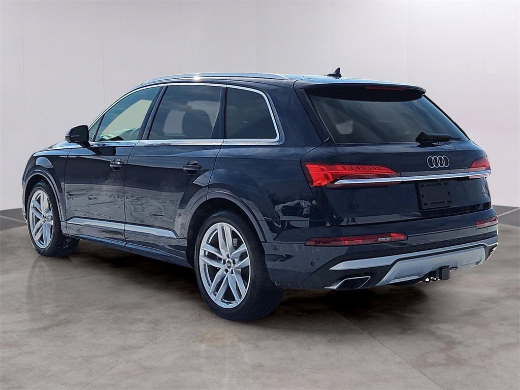 used 2025 Audi Q7 car, priced at $61,987