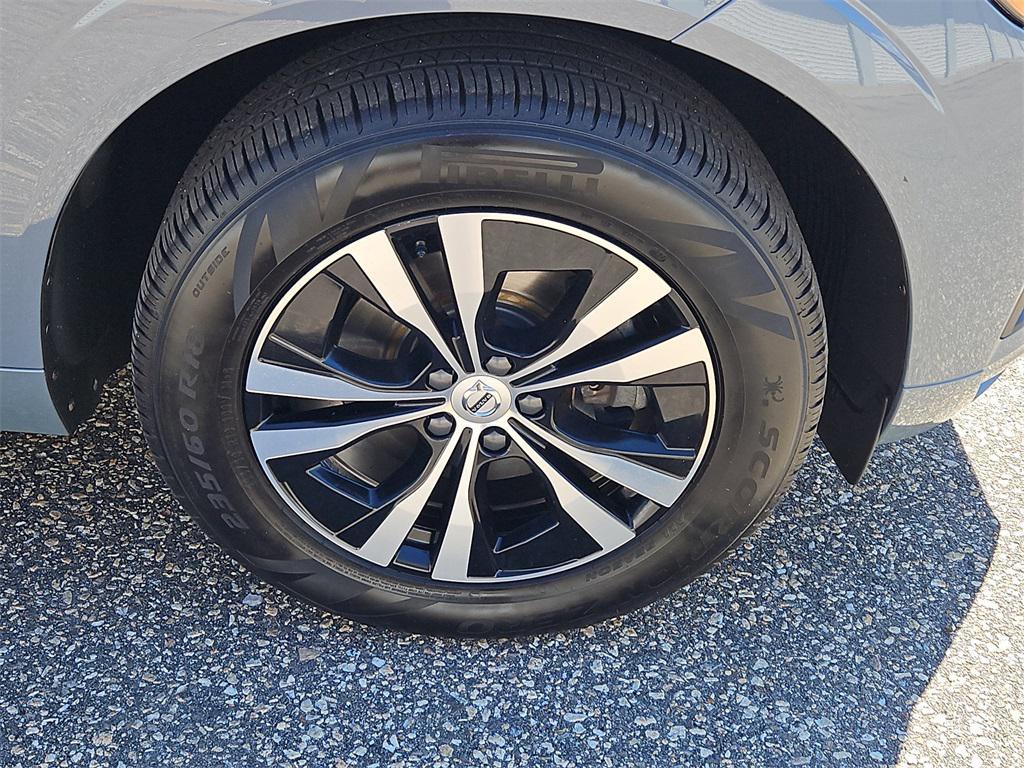 used 2023 Volvo XC60 car, priced at $28,780