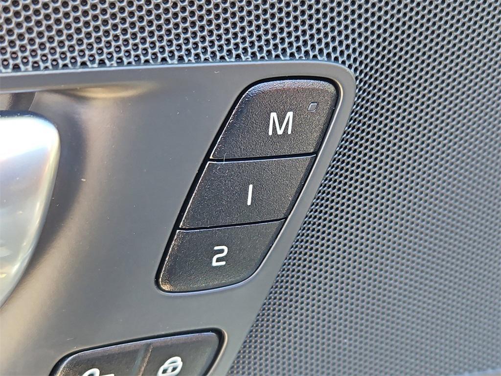 used 2023 Volvo XC60 car, priced at $28,780