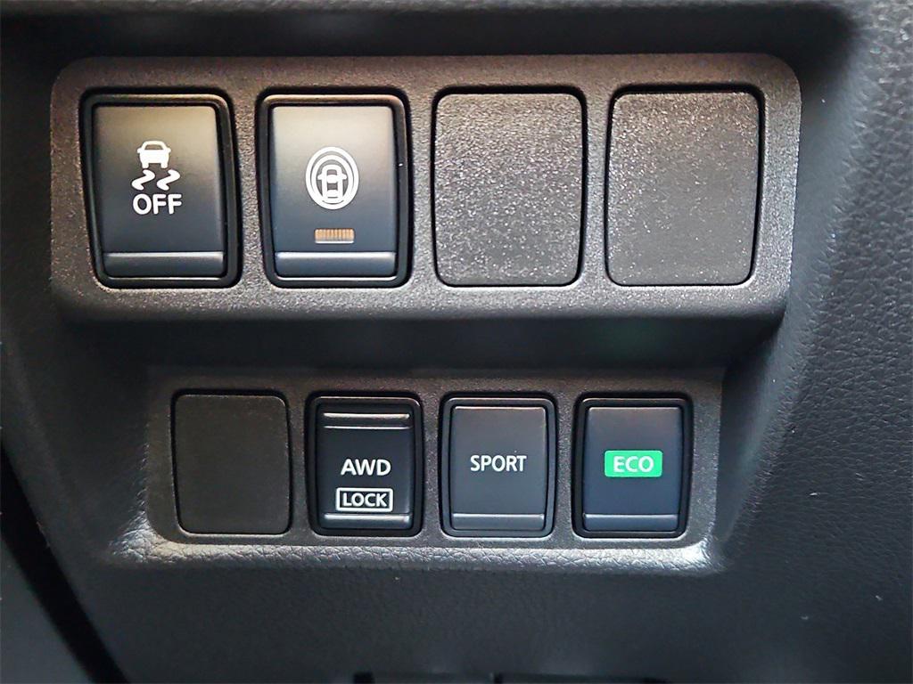 used 2020 Nissan Rogue Sport car, priced at $14,987