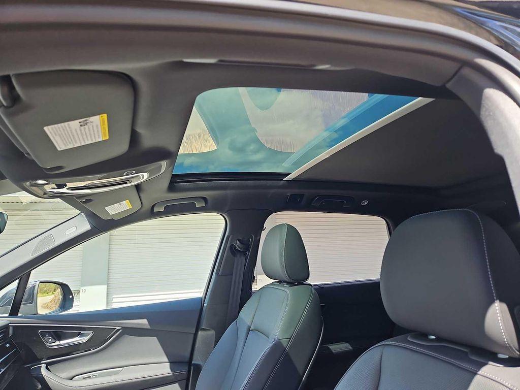 used 2025 Audi Q7 car, priced at $66,186