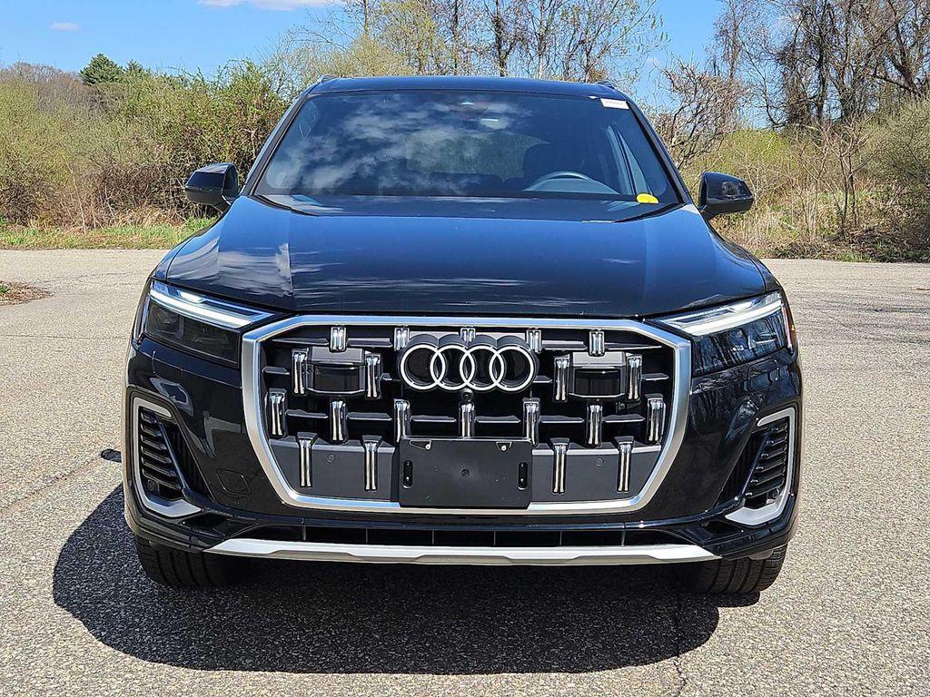 used 2025 Audi Q7 car, priced at $66,186