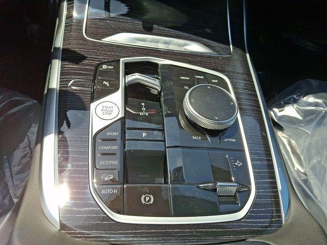 new 2026 BMW X7 car, priced at $100,245