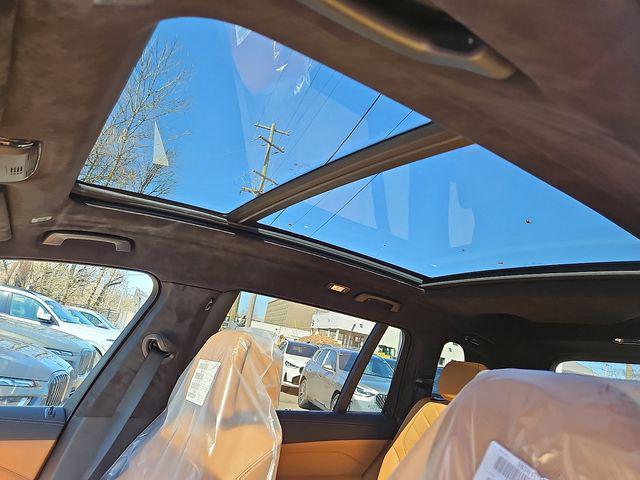 new 2026 BMW X7 car, priced at $99,205