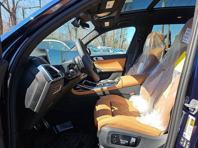 new 2026 BMW X7 car, priced at $99,205