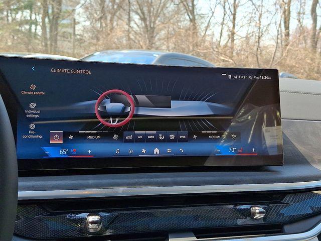 new 2026 BMW X7 car, priced at $93,855