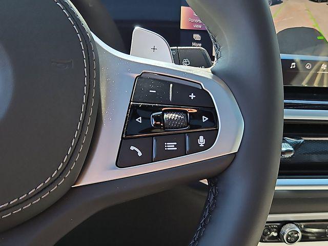 new 2026 BMW X7 car, priced at $99,050