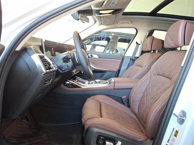 new 2026 BMW X7 car, priced at $91,250