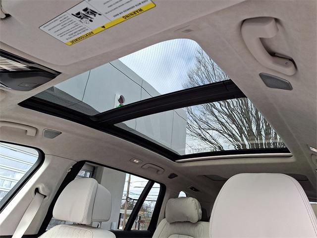 new 2026 BMW ALPINA XB7 car, priced at $162,450