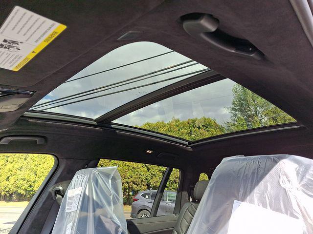 new 2026 BMW X7 car, priced at $96,505